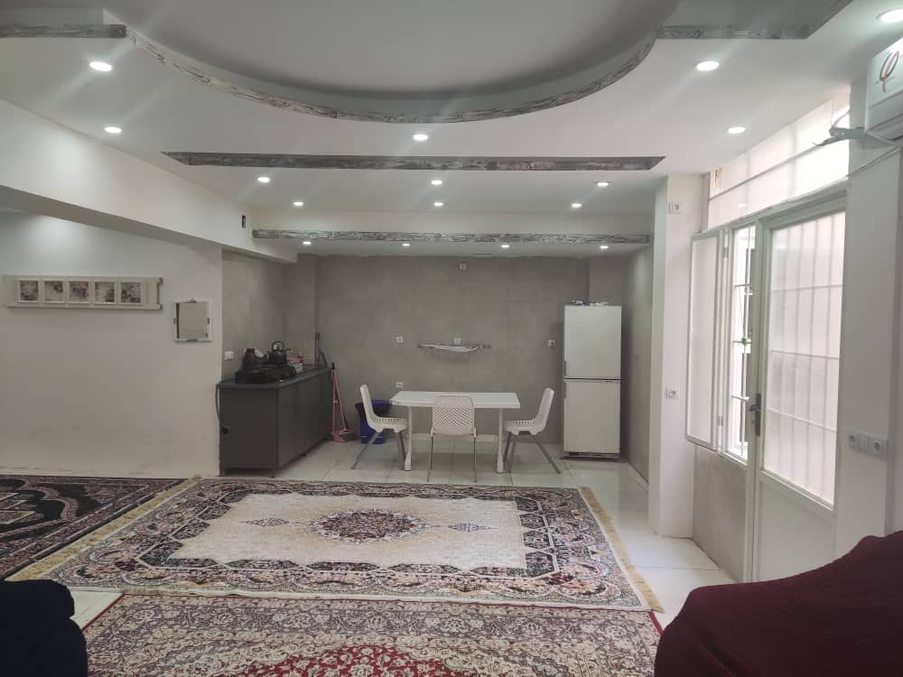 اجاره آپارتمان تکخواب در شاهچراغ - زیر همکف