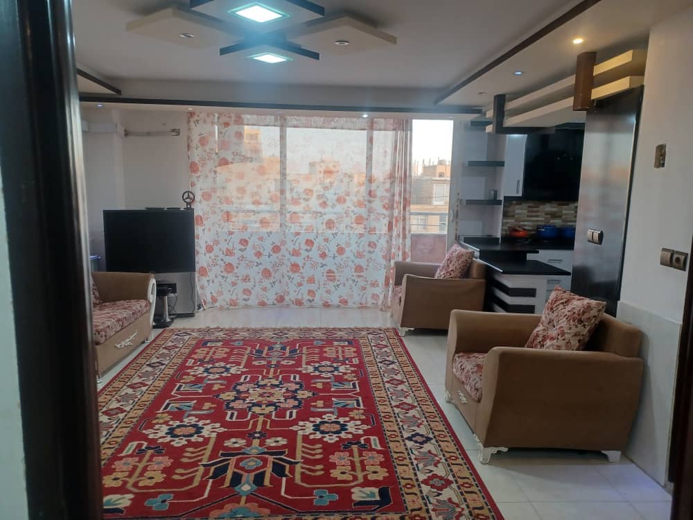 اجاره منزل مبله در اشراق - تک خوابه طبقه دوم