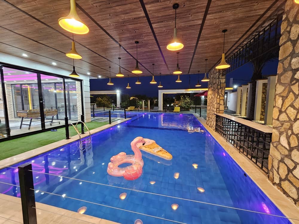 اجاره ویلا استخر سرپوشیده در دزفول - قصر اورانوس