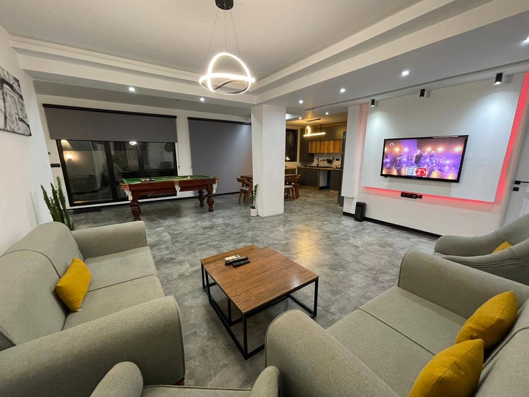 اجاره ویلا با استخر روباز در طالب آباد - بندر انزلی