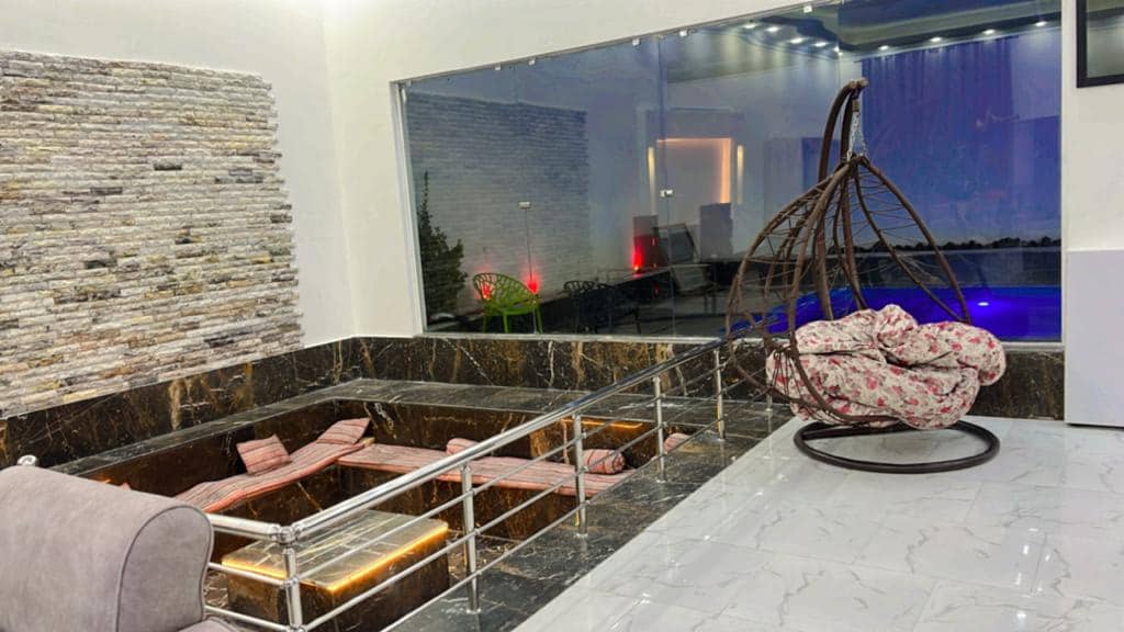 اجاره ویلا استخر سرپوشیده آبگرم در رودهن - عباسی