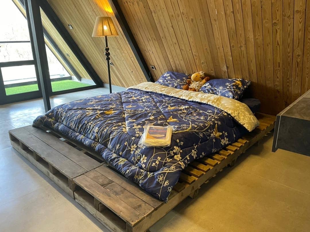 اجاره کلبه سوئیسی با استخر روباز آبگرم - آرامش 1