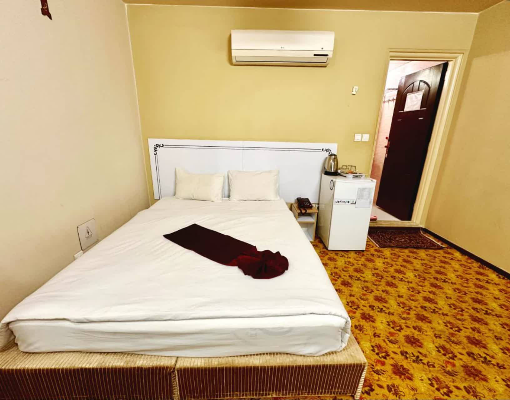 اجاره هتل دو تخته دبل  قم