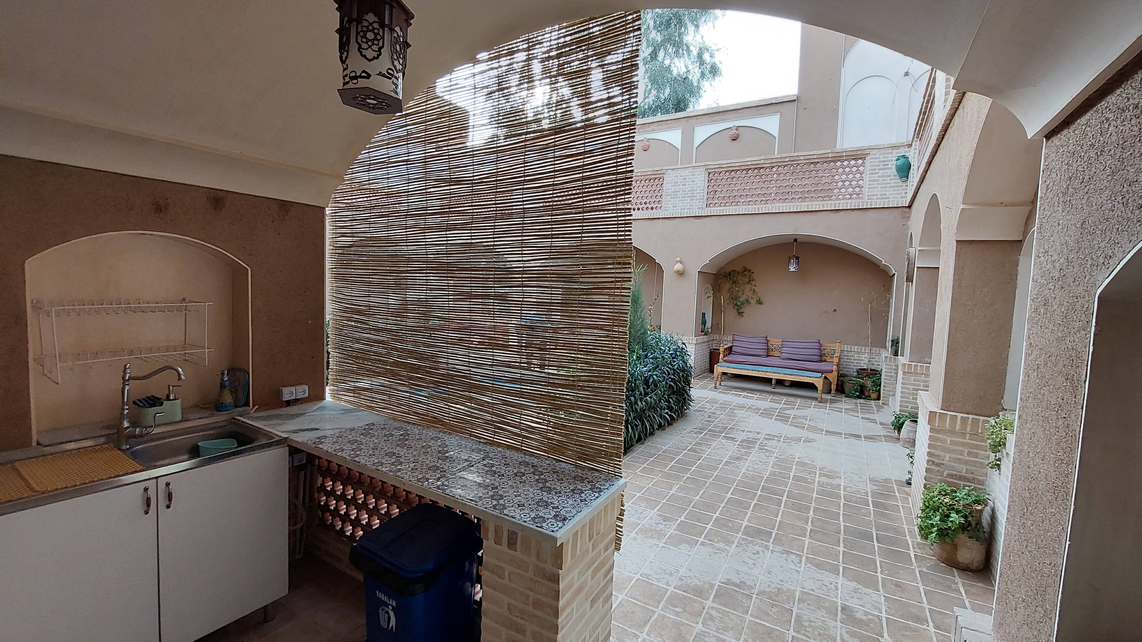 اجاره عمارت سنتی در 22بهمن آران بیدگل - ماه دخت