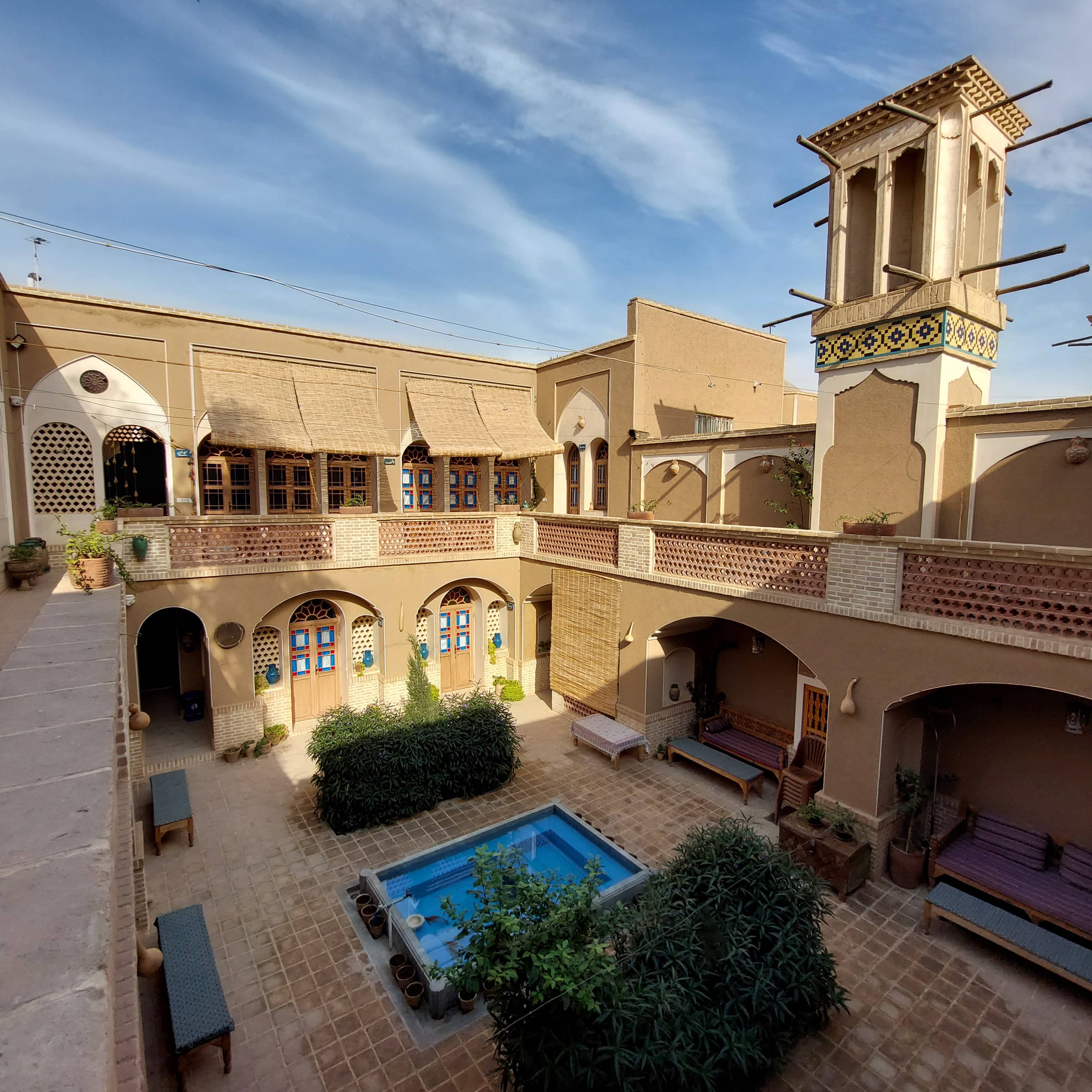 اجاره عمارت سنتی در 22بهمن آران بیدگل - ماه دخت