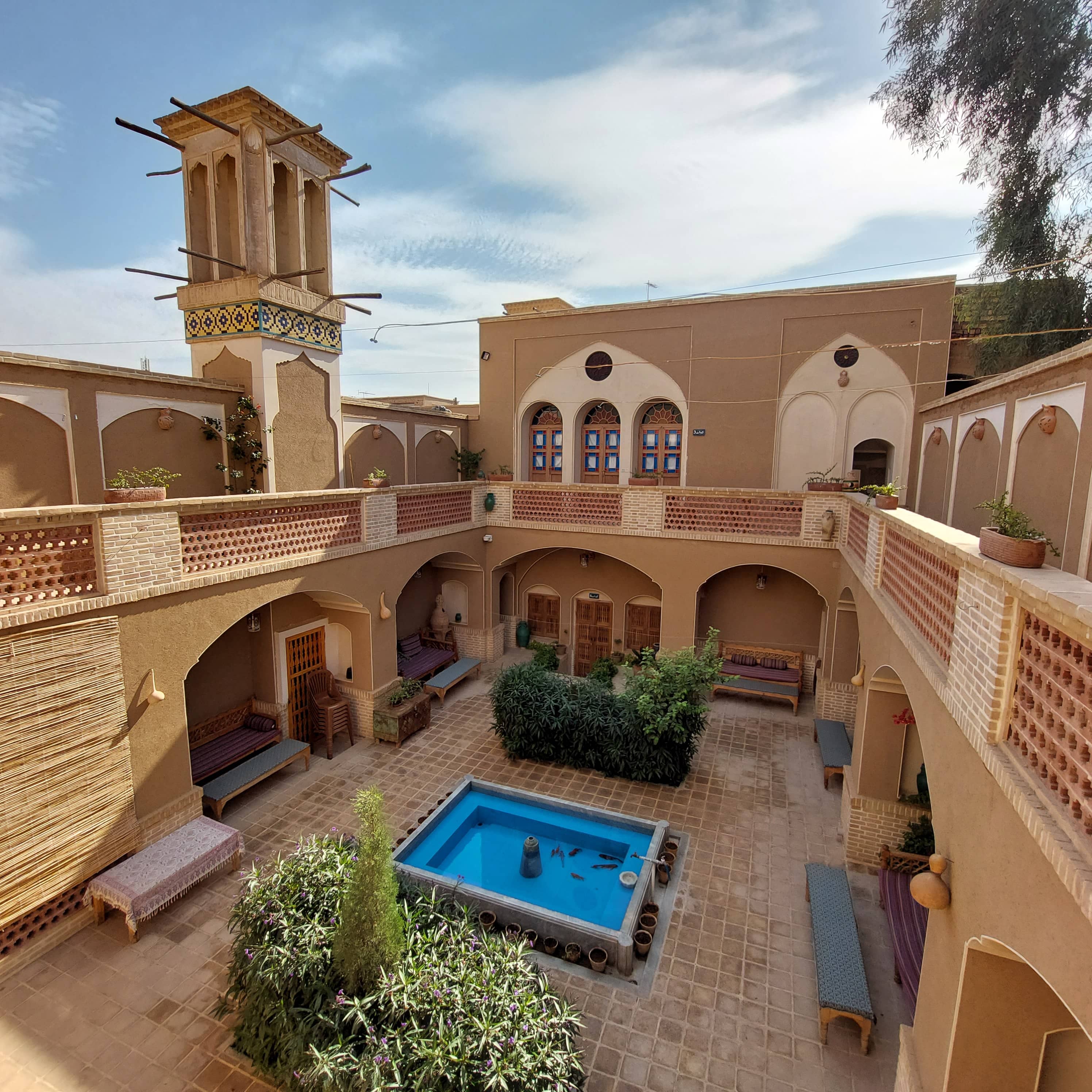 اجاره عمارت سنتی در 22بهمن آران بیدگل - شاه دخت