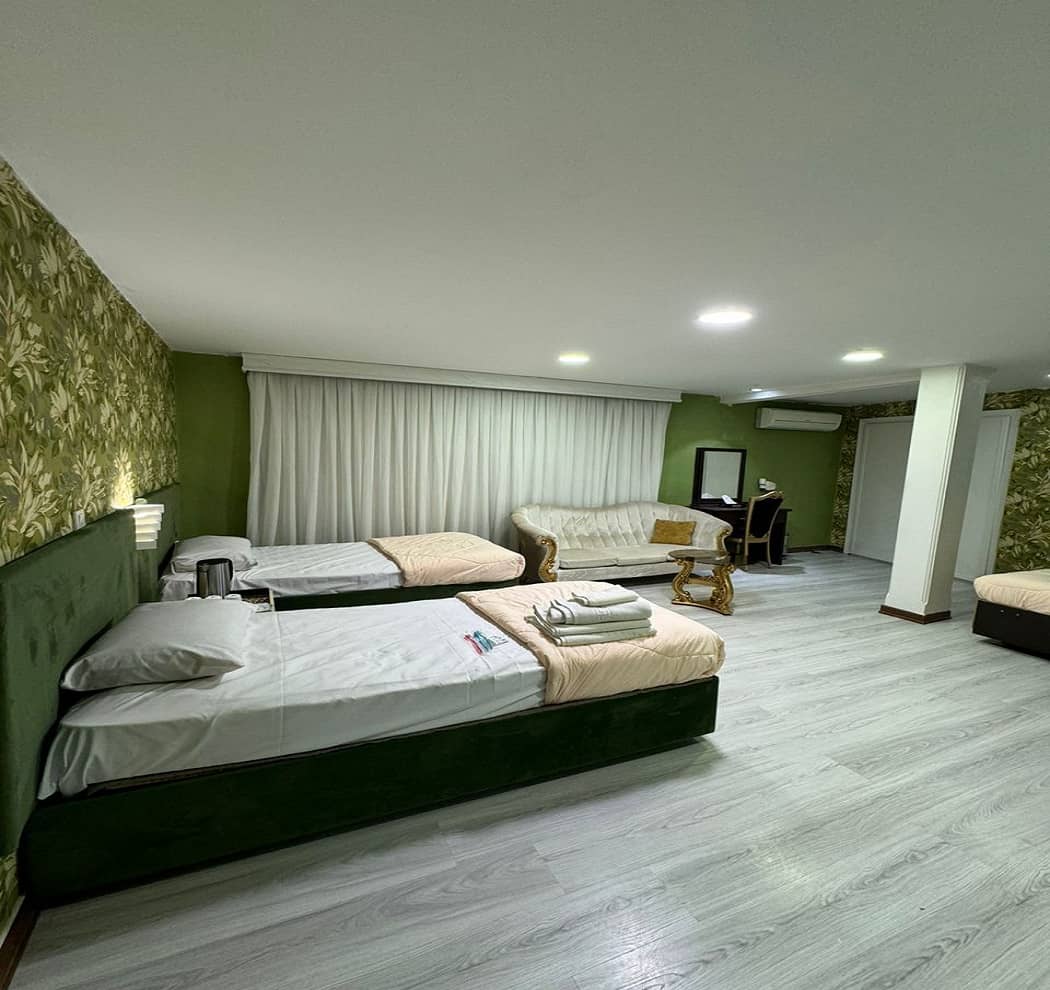 اجاره اتاق سه تخته در خیابان تختی همدان - اتاق 405