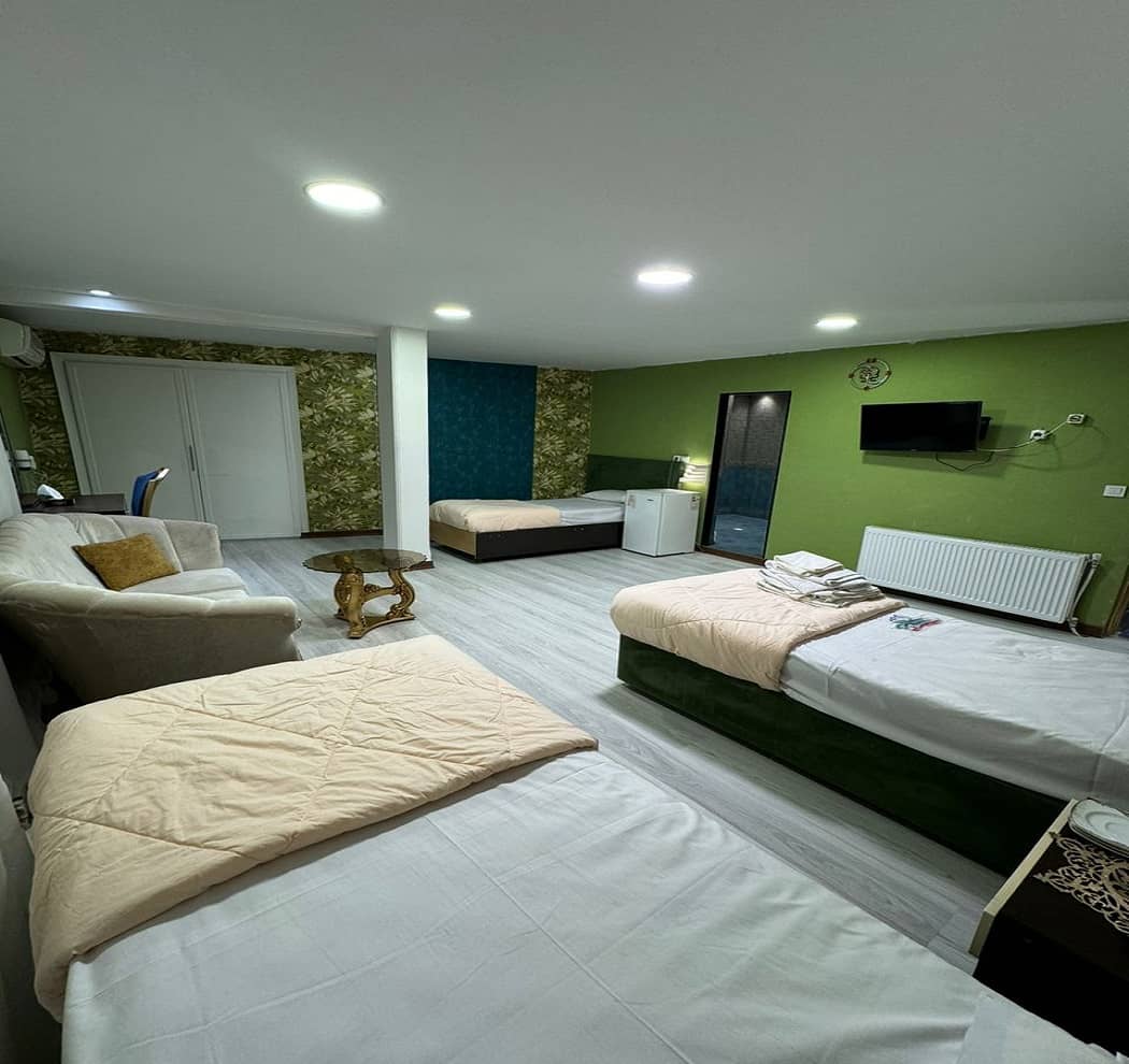 اجاره اتاق سه تخته در خیابان تختی همدان - اتاق 405