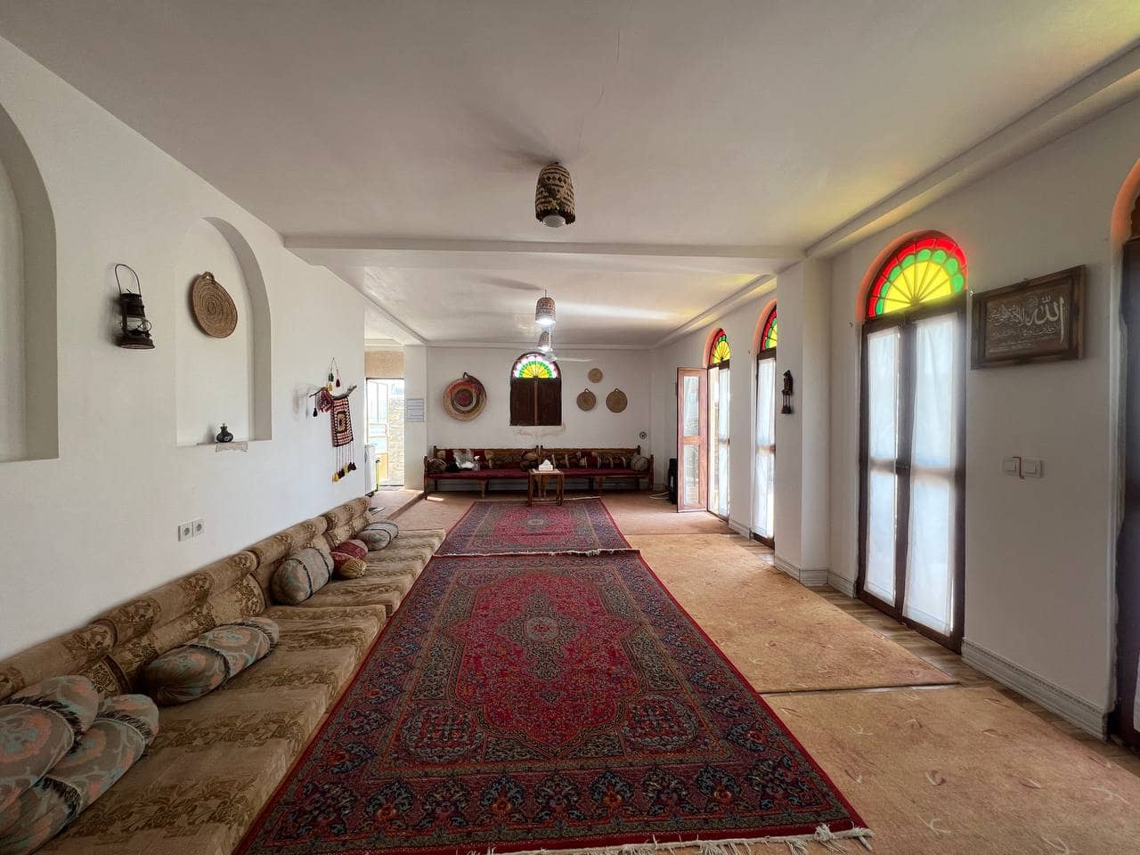 اجاره اتاق سنتی ساحلی در بربو دلوار - پنج دری