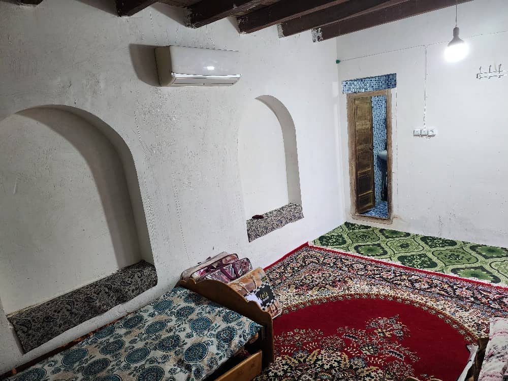 اجاره اتاق سنتی نزدیک ساحل در گاهی دلوار - اتاق مستر