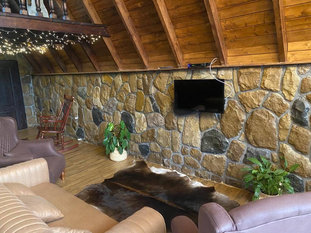 اجاره کلبه سوئیسی سرپوشیده آبگرم در دریا پشته رامسر