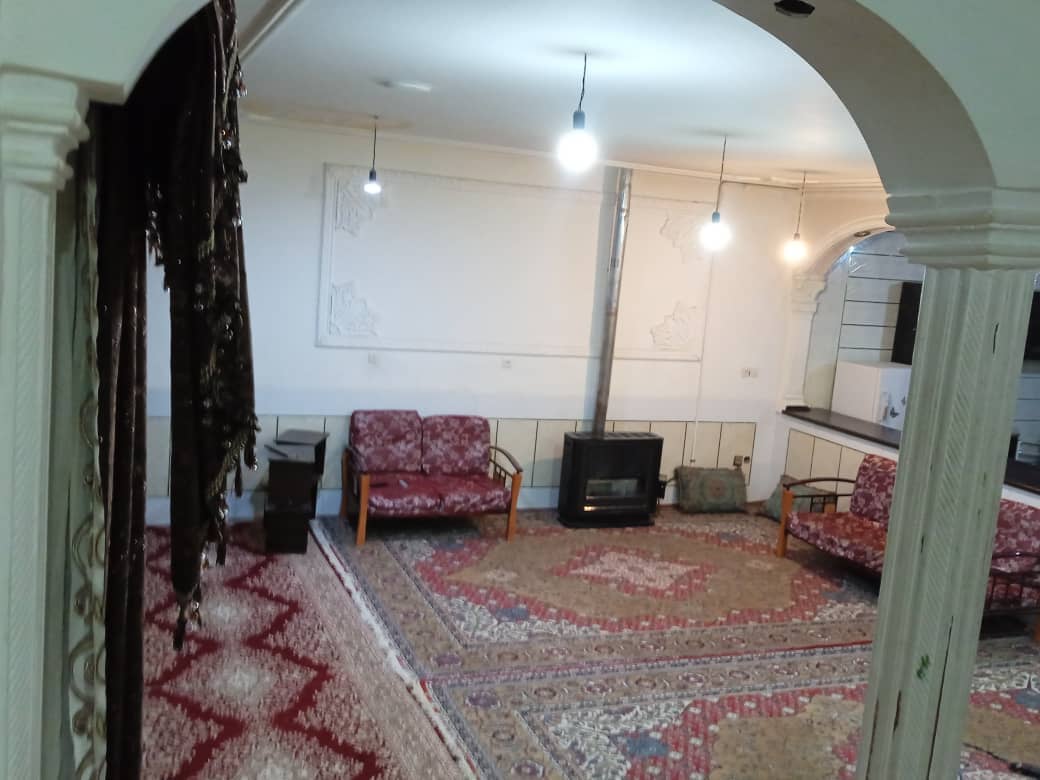 اجاره منزل ویلایی یک خوابه در بلوار دنا سمیرم - 135متر