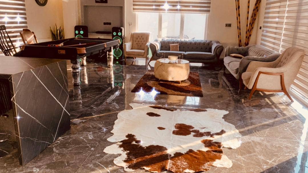 اجاره ویلا با استخرروباز ّآبگرم در سنقر آباد سهیلیه