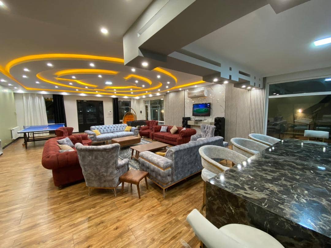 اجاره ویلا دوبلکس با استخر سرپوشیده آبگرم در چهارباغ - 3 خواب