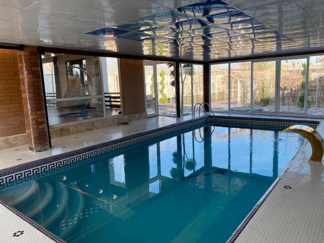 اجاره ویلا دوبلکس با استخر سرپوشیده آبگرم در چهارباغ - 3 خواب