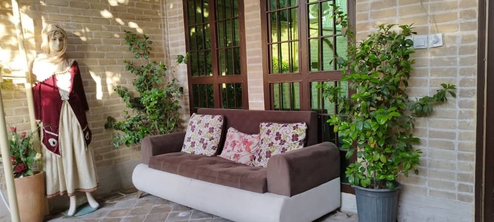 اجاره اقامتگاه سنتی زینت الملوک در لطفعلی خان زند - همکف