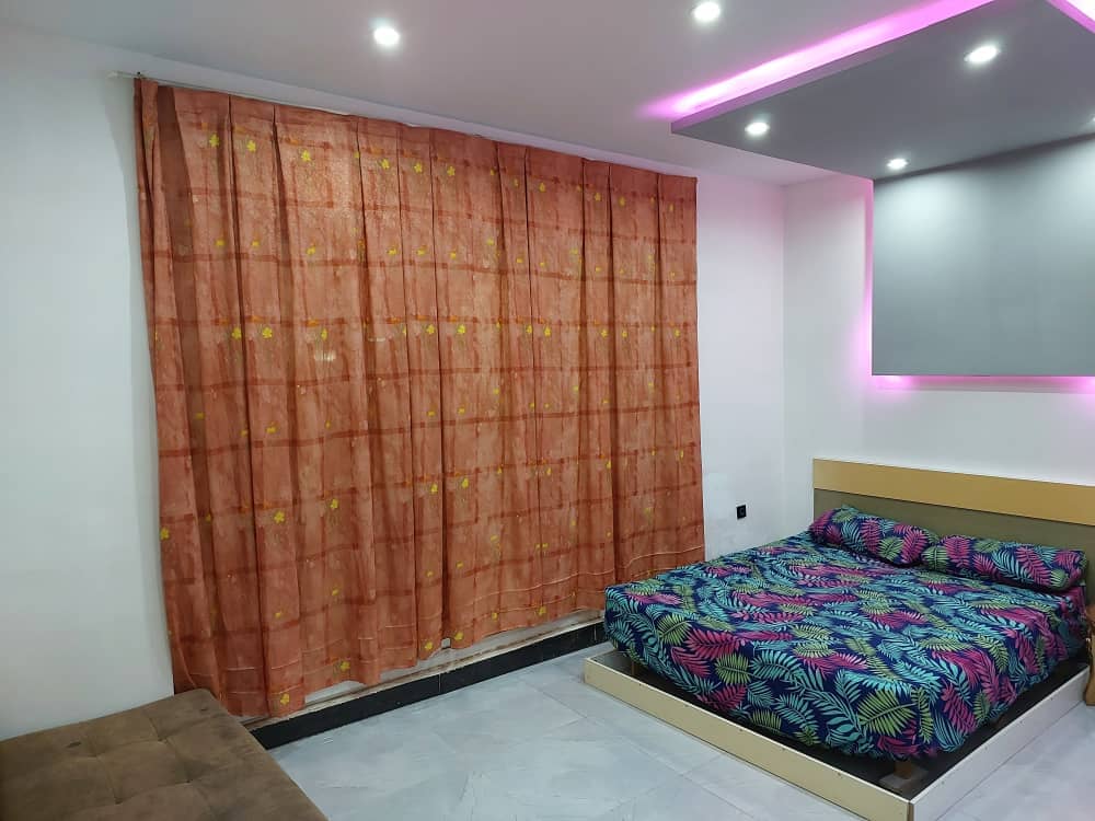 اجاره ویلا استخر چهارفصل در چهارباغ - اِستلا