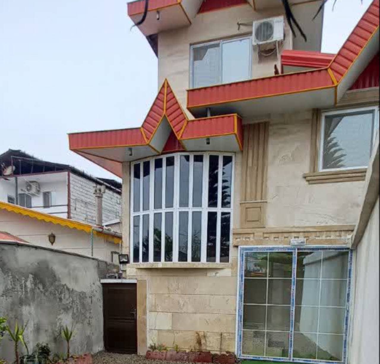 اجاره ویلا با استخرسرپوشیده آبگرم در کلایه بن رامسر