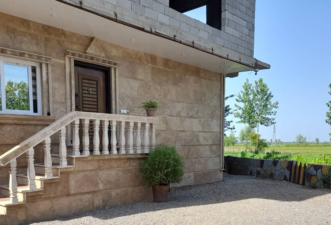 اجاره ویلا با استخر سرپوشیده آبگرم در روستای هاشم آباد