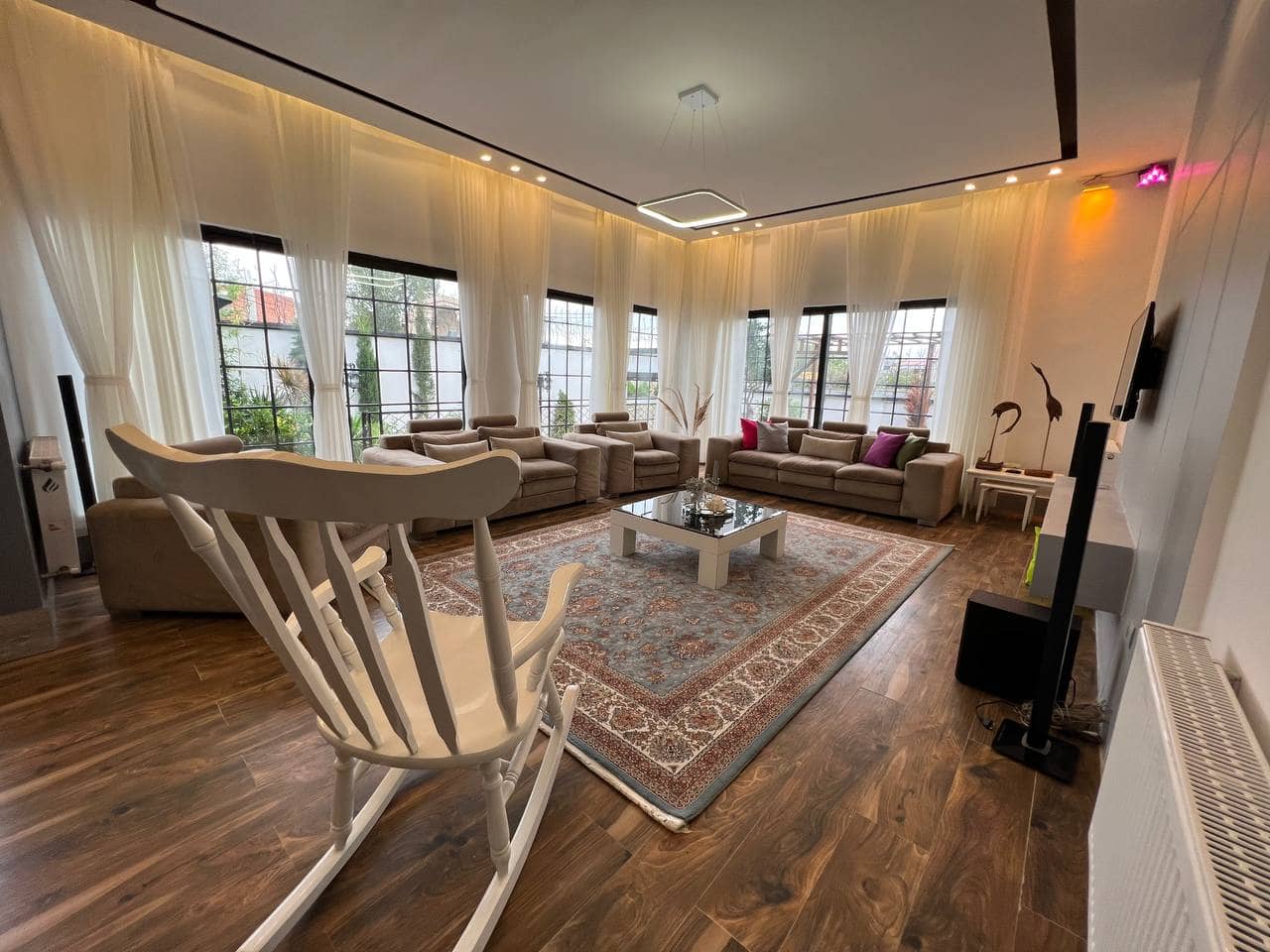 اجاره ویلا استخردار در تشبندان محمودآباد - نزدیک به دریا