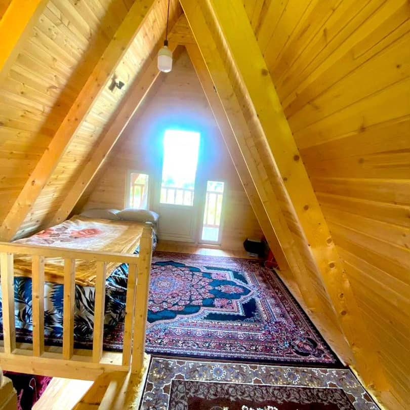 اجاره کلبه سوئیسی با استخر روباز در روستای گاونکلا لفور