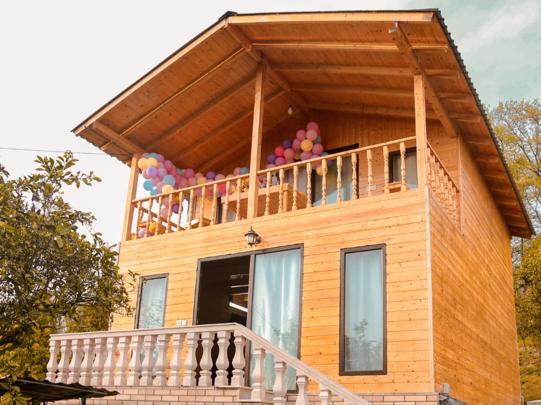 اجاره کلبه سوئیسی  جنگلی در روستای گونه کلا شیرگاه