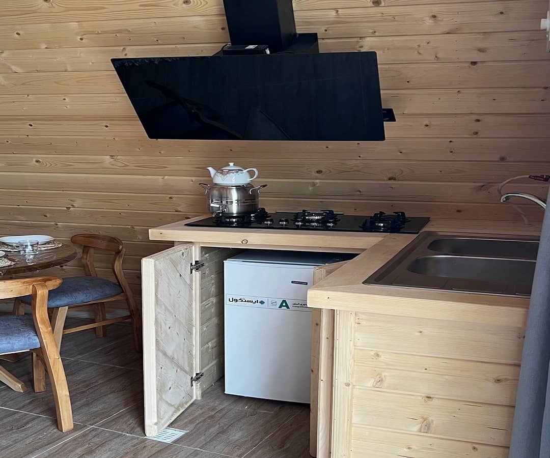 اجاره کلبه سوئیسی جنگلی در پره سر