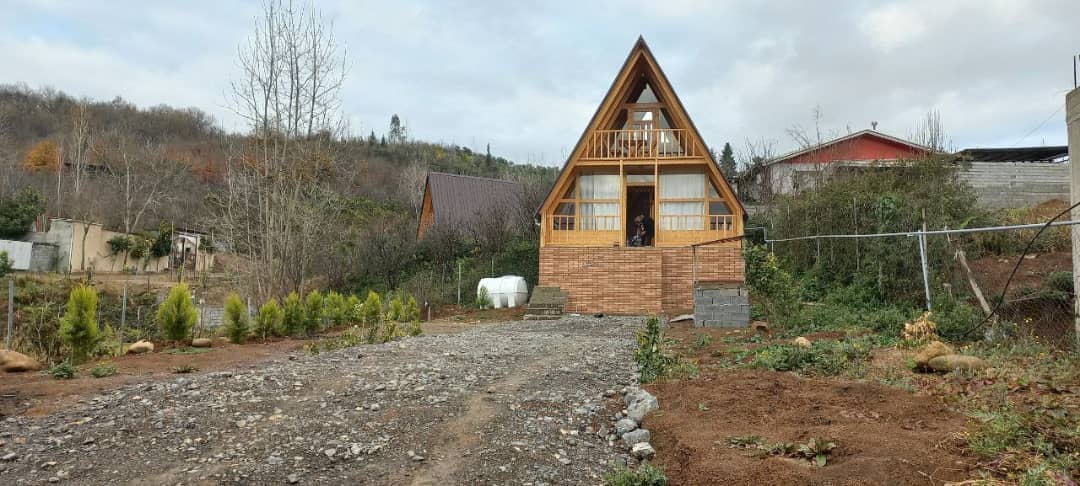 اجاره کلبه سوئیسی جنگلی در هلی خال