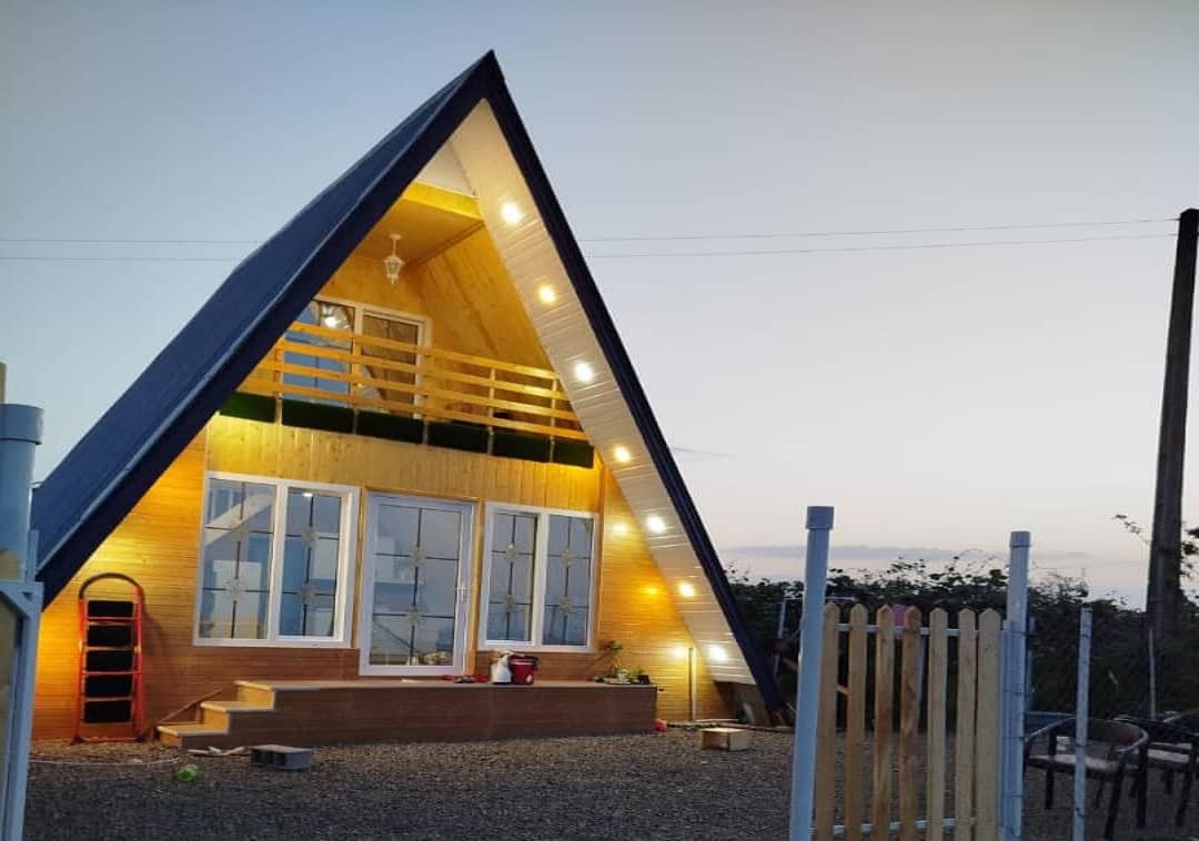 اجاره کلبه سوئیسی ساحلی در روستای میانده پایین خاله سرا پنجاه و هفت تالش