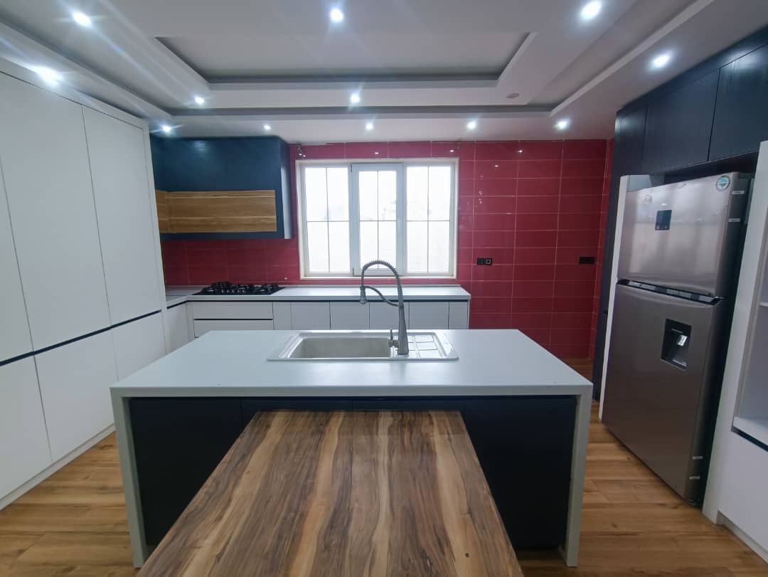 اجاره ویلا جکوزی دار با چشم انداز دریا در بندر انزلی - نارون