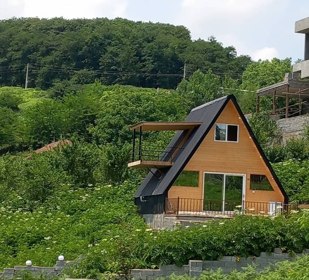 اجاره کلبه سوئیسی  جکوزی دار در روستای لودشت لفور