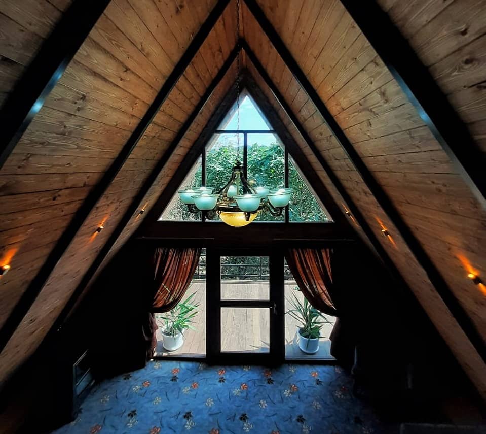 اجاره کلبه سوئیسی جنگلی در روستای سراکه