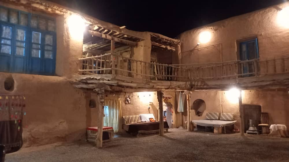 اجاره اتاق سنتی در روستا امزادجرد همدان - اتاق 2