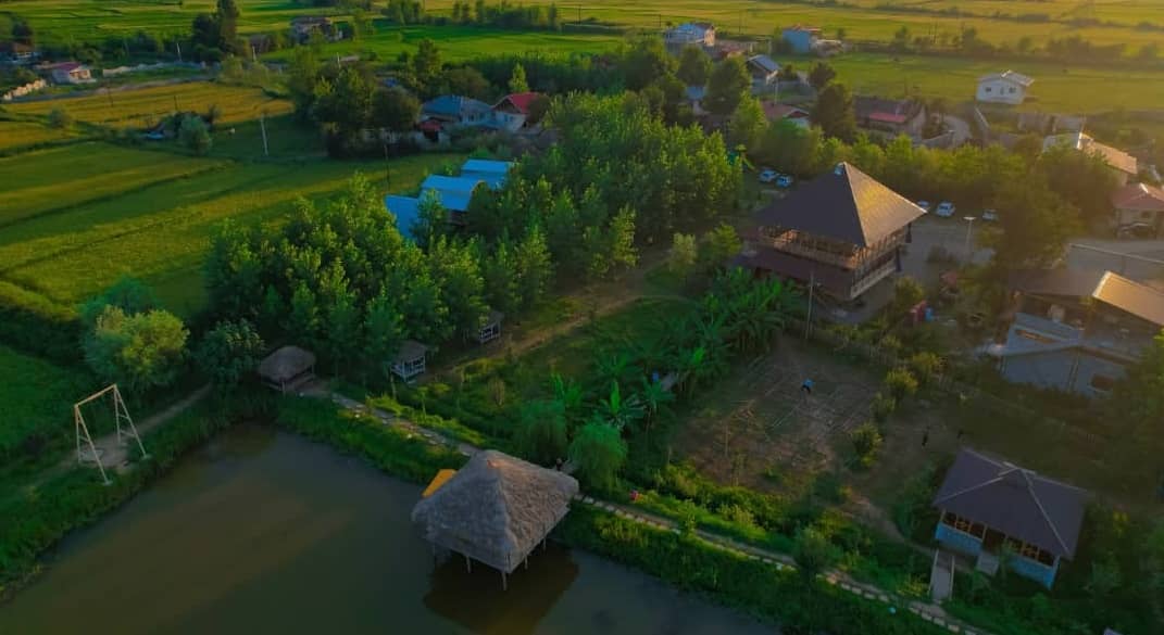 اجاره کلبه دوبلکس در روستای دلیجان - کلبه دیلمای