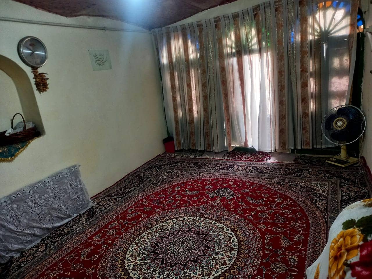 اجاره اتاق سنتی در روستا امزادجرد همدان - اتاق 5