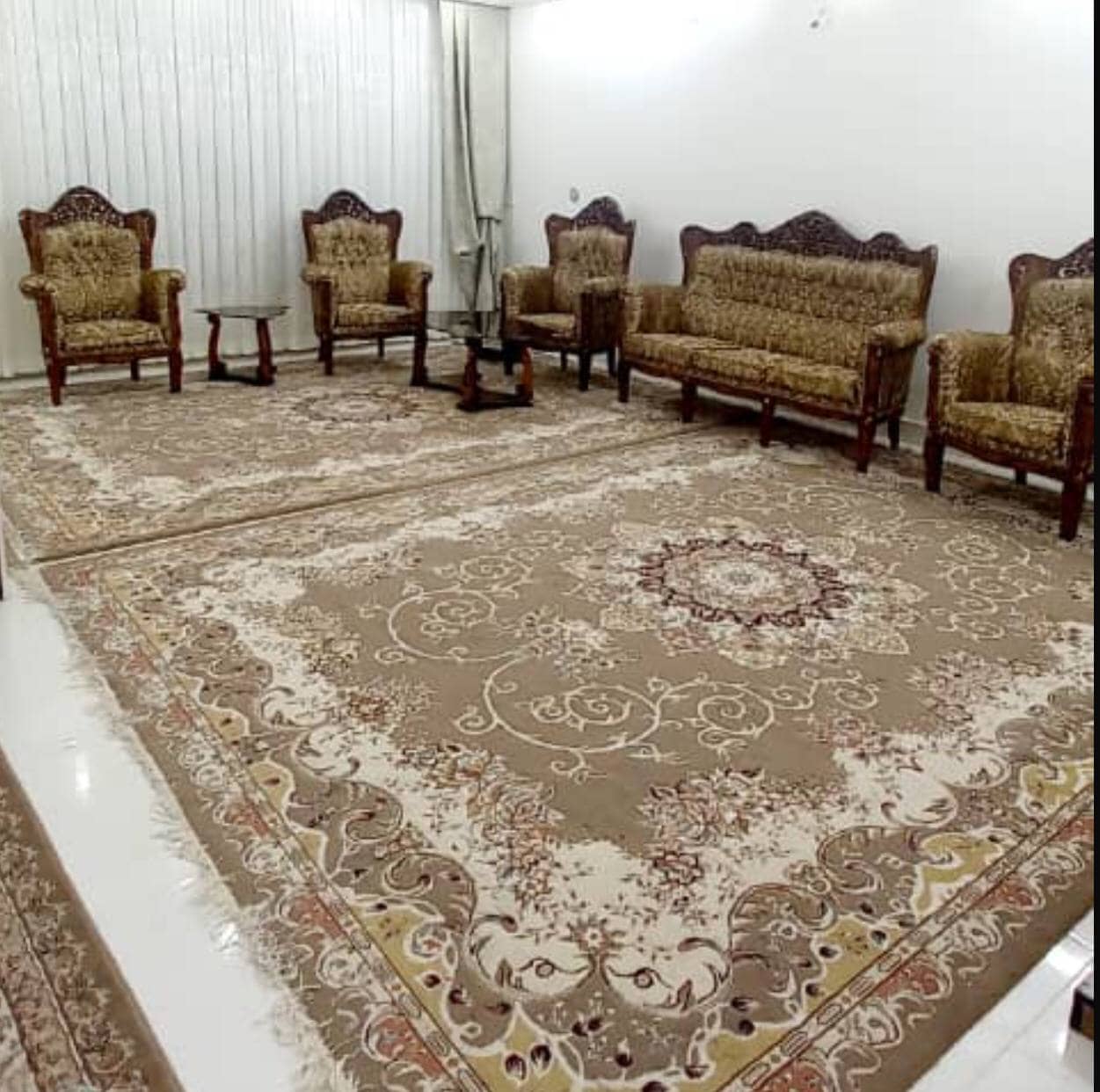 اجاره منزل دو خوابه در عباسی کاشان - طبقه همکف