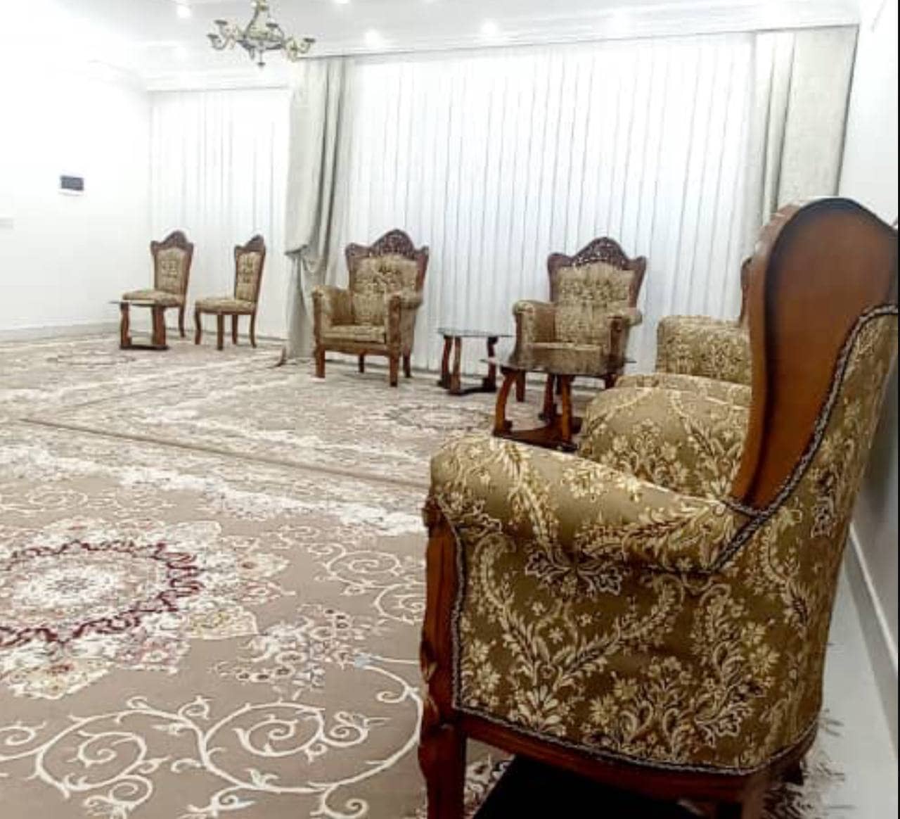 اجاره منزل دو خوابه در عباسی کاشان - طبقه همکف