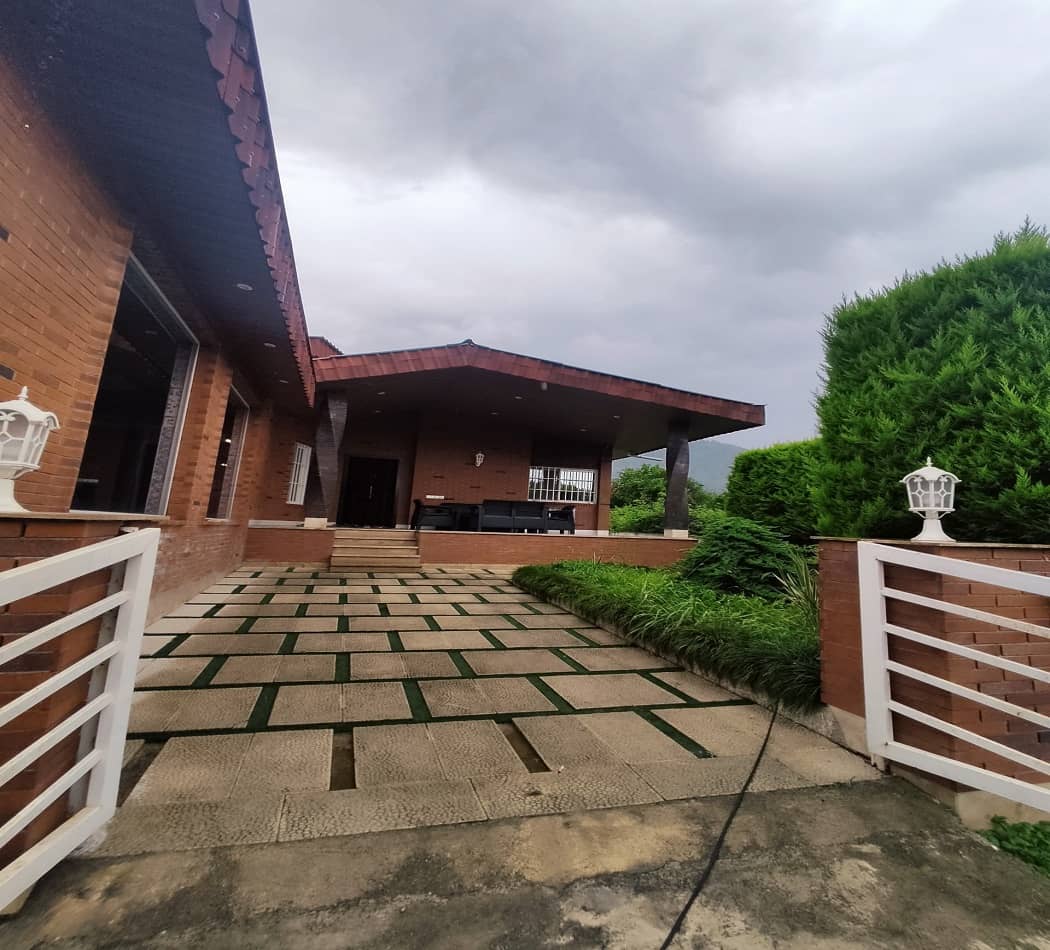 اجاره ویلا با استخر آبگرم در سلمان شهر