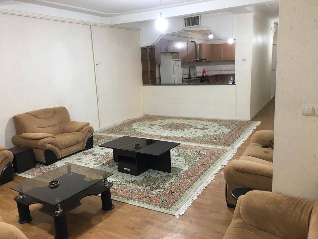 اجاره منزل ویلایی در بلوار شبلی سنندج - مبل کرمی