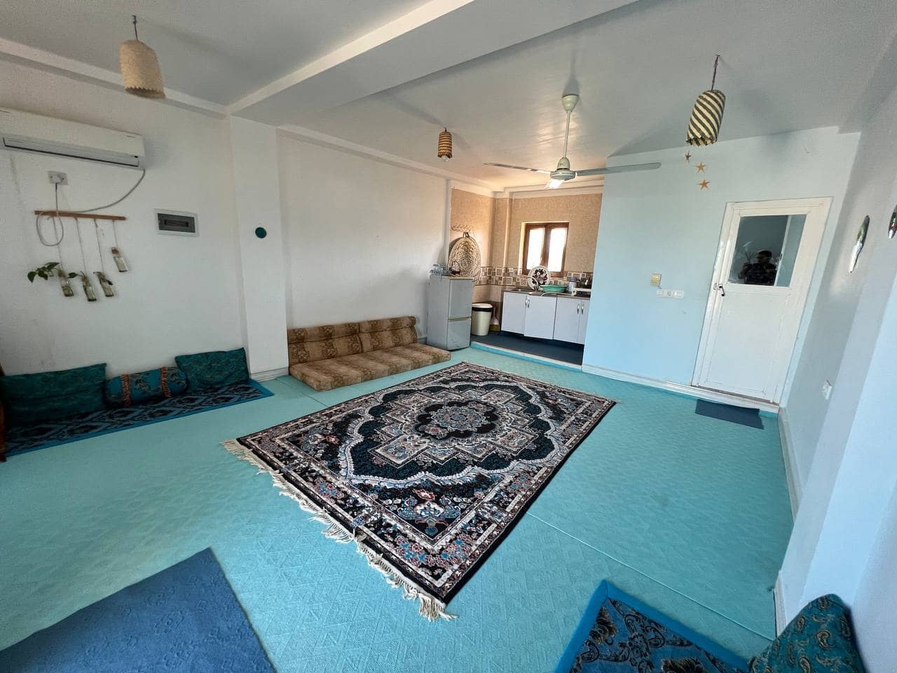 اجاره اتاق سنتی ساحلی در روستای بربو دلوار - اتاق آبی