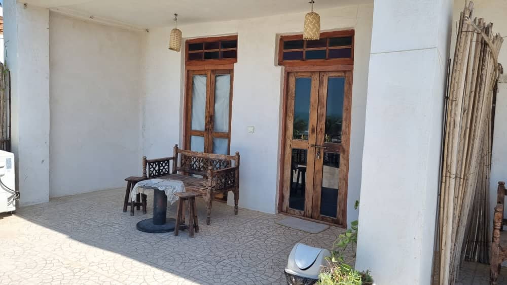 اجاره اتاق سنتی ساحلی در روستای بربو دلوار - اتاق آبی