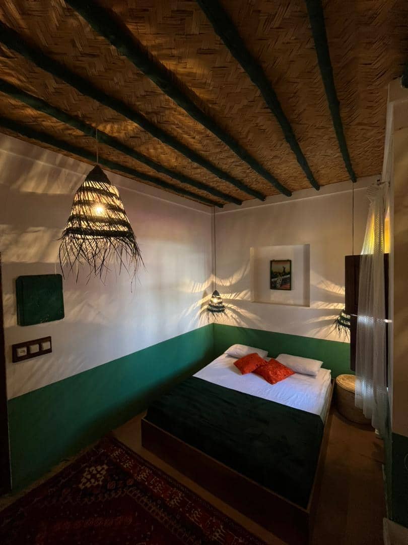 اجاره بومگردی سنتی وی ای پی نزدیک ساحل - کنگان - اتاق لوز