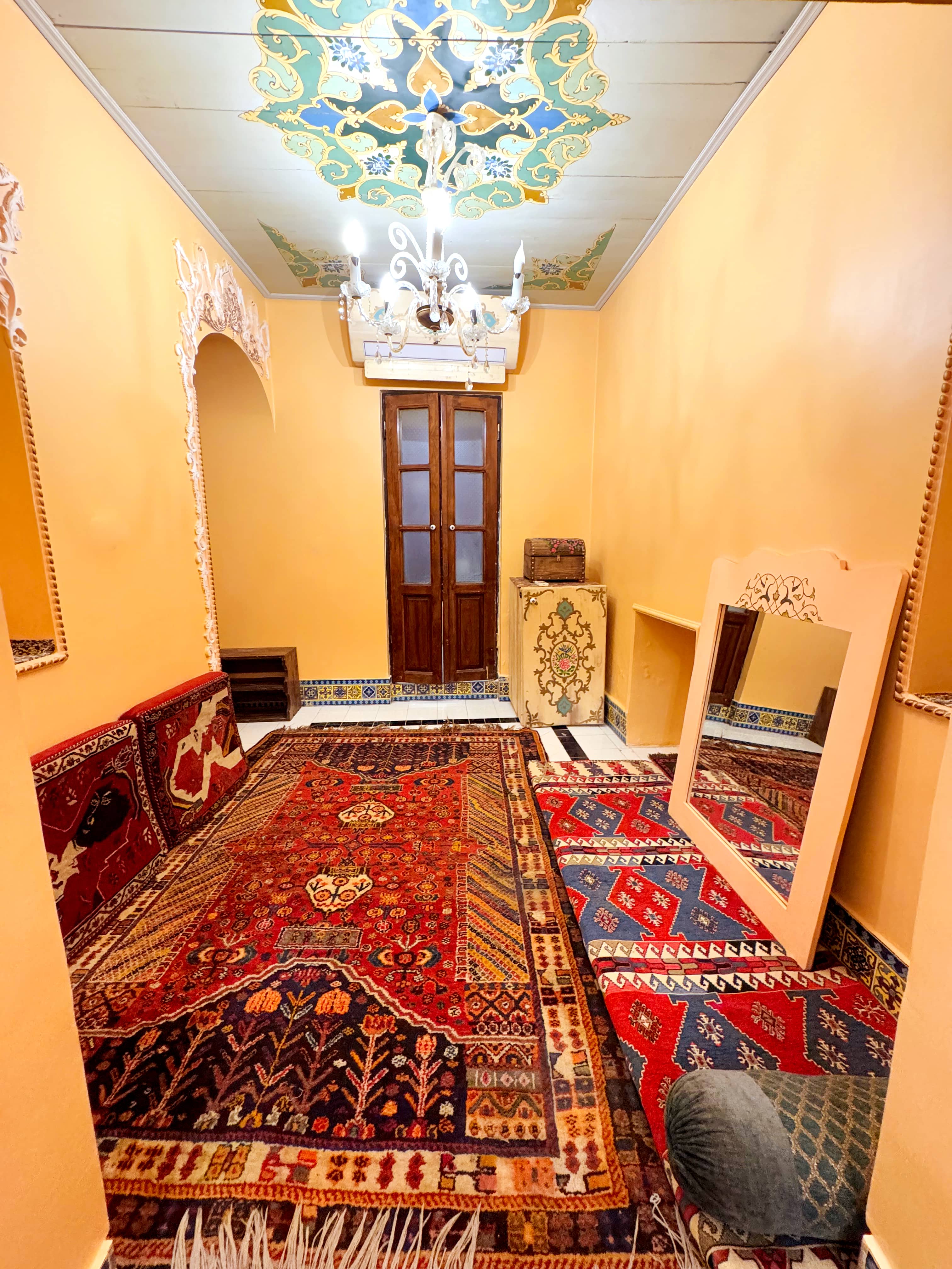 اتاق سنتی در 9 دی شیراز - یادمانه اتاق