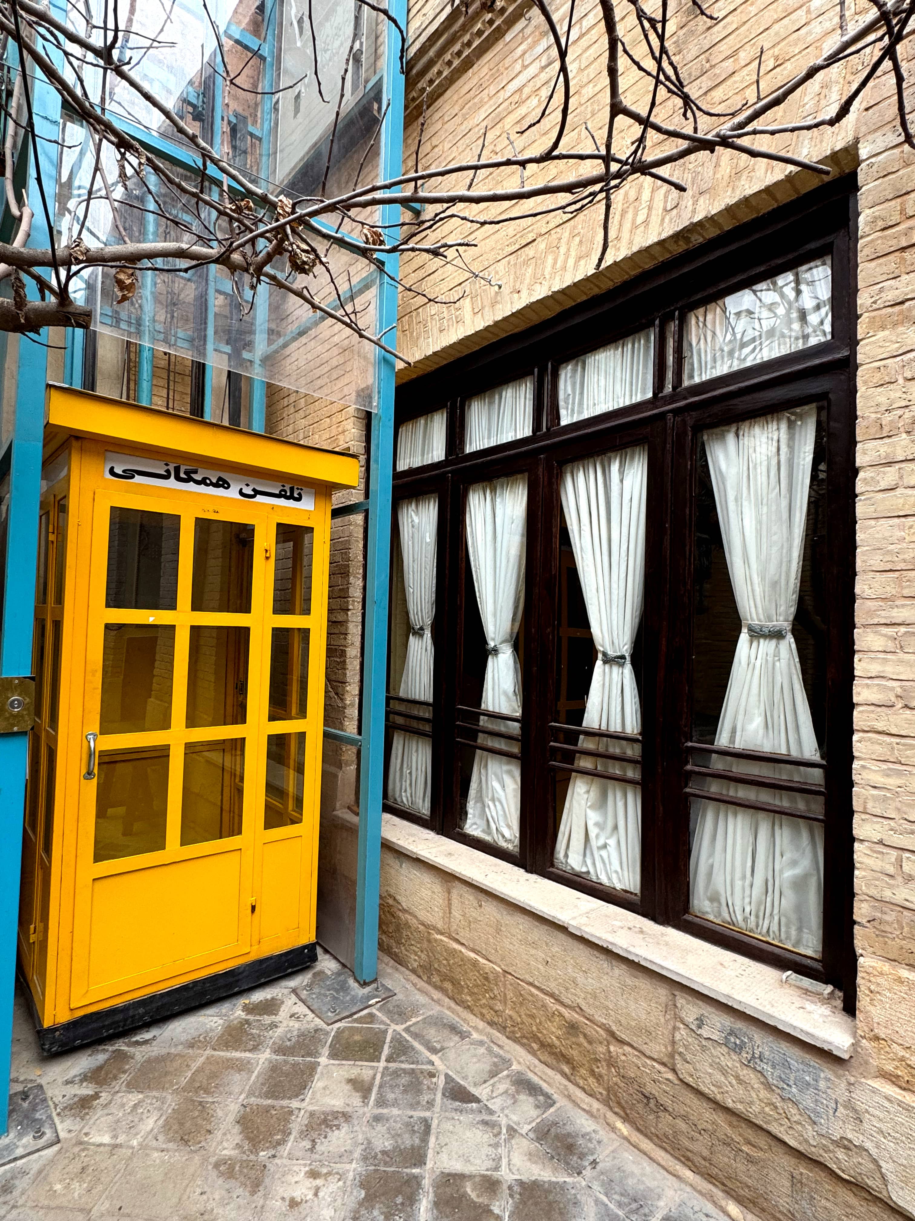 اجاره اتاق سنتی در 9 دی شیراز - سه کنج