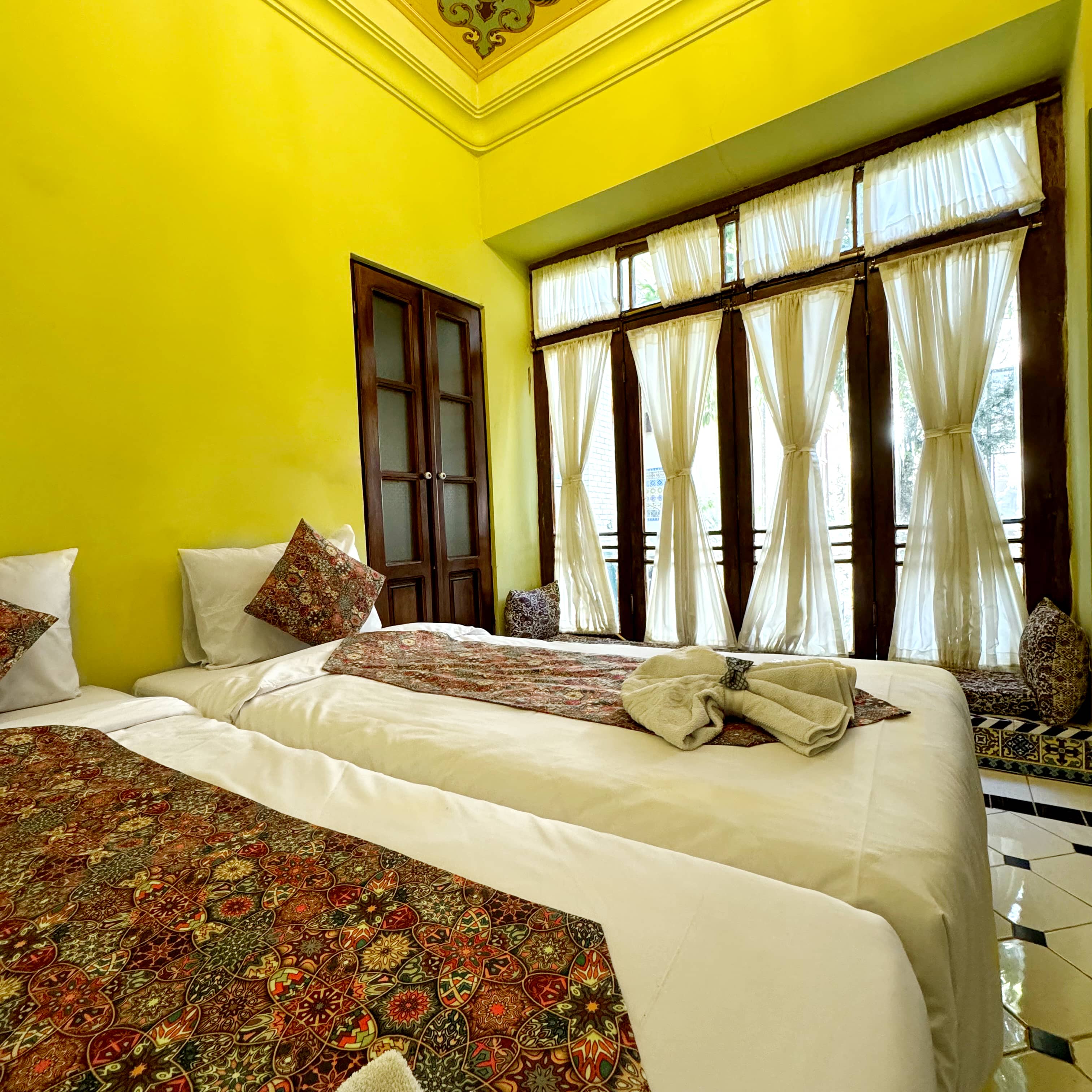 اجاره اتاق سنتی در 9 دی شیراز - دنج