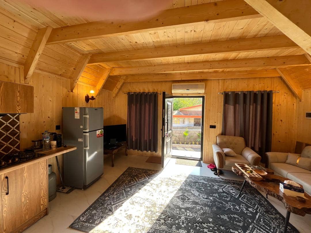 اجاره کلبه سوئیسی جکوزی دار در تنکابن