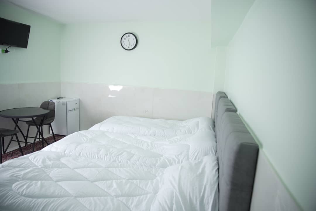 اجاره هتل در نزدیکی نقش جهان - چهار تخته