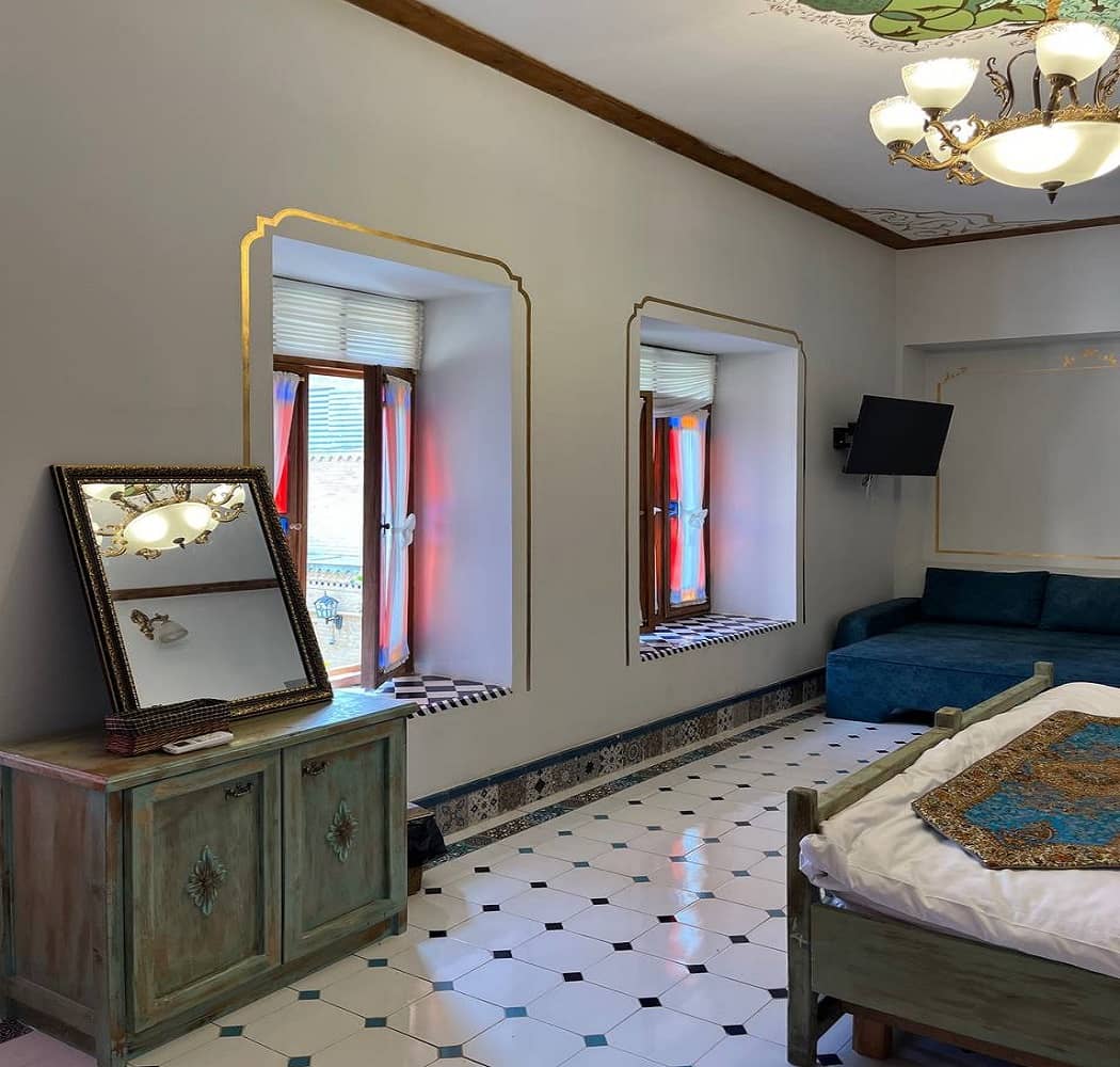 اجاره اتاق بوم گردی مرکز شهر شیراز - شاه نشین