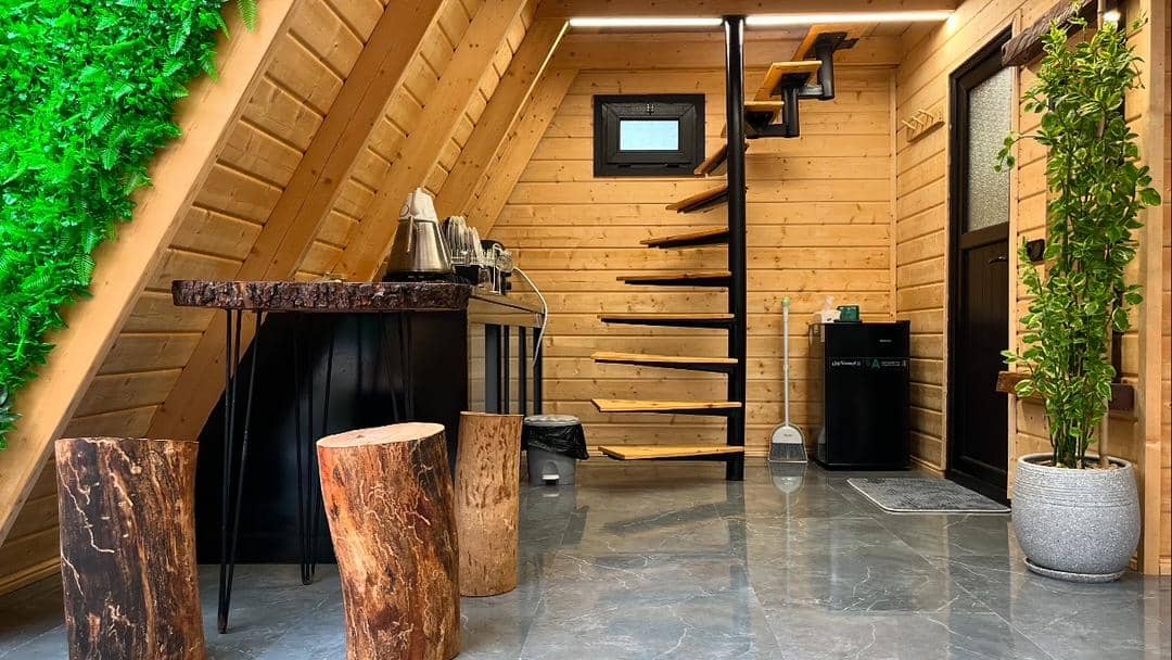 اجاره کلبه سوئیسی در روستای میانرود - تیکا