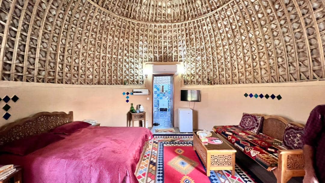 اجاره بومگردی ساحلی در هرمز - کلبه فلت